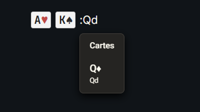 Notation inline en action dans une leçon : :Ah et :Ks déjà rendus en cartes A♥ et K♠, :Qd en cours de frappe avec son menu d'autocomplétion Cartes affichant la prévisualisation Q♦.